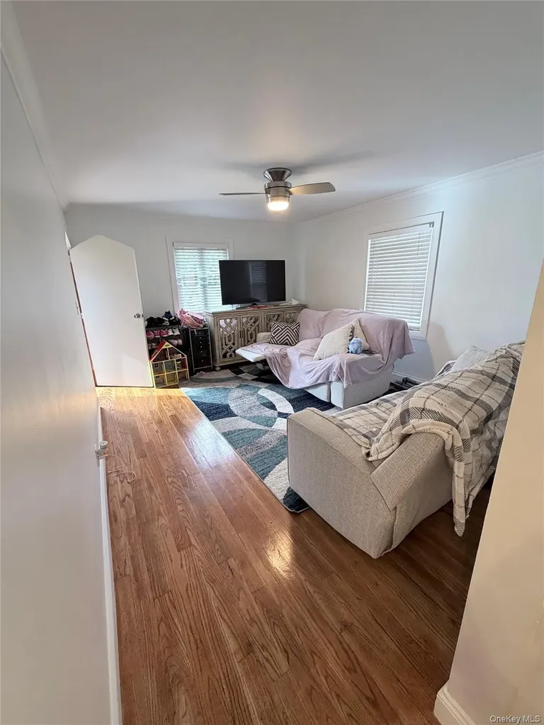 166 Stanton Boulevard Uniondale NY 11553