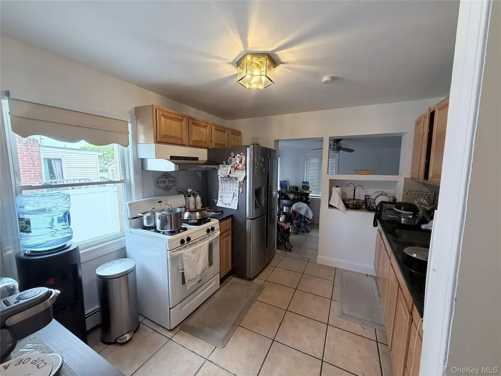 166 Stanton Boulevard Uniondale NY 11553