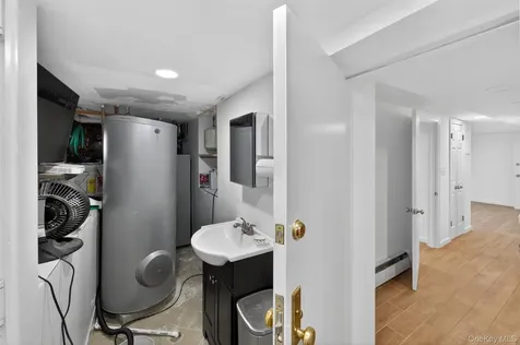 86 Smart Yonkers NY 10704