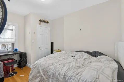 86 Smart Yonkers NY 10704