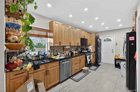 86 Smart Yonkers NY 10704