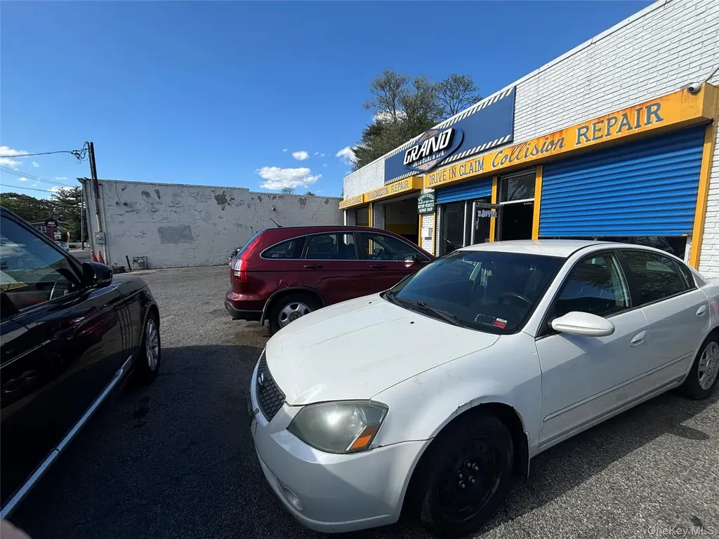 1599 Grand Avenue North Baldwin NY 11510