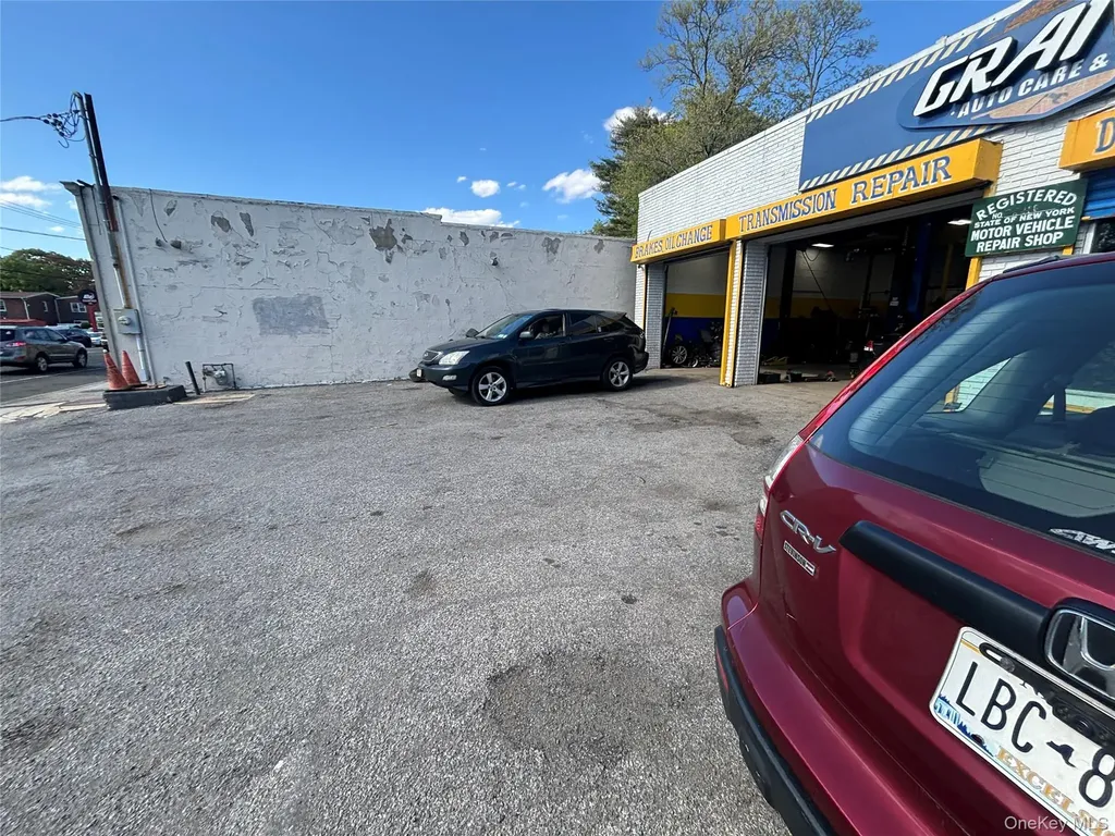 1599 Grand Avenue North Baldwin NY 11510