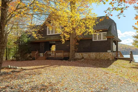 51 Tablerock Circle Sloatsburg NY 10974