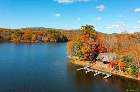 51 Tablerock Circle Sloatsburg NY 10974