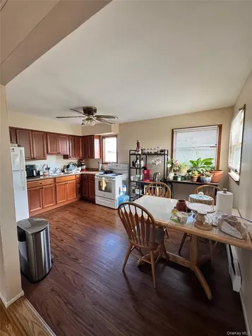 22 Beach Avenue Copiague NY 11726