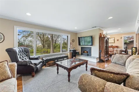 8 Riverview Farm Road Ossining NY 10562