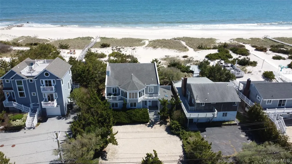 627 Dune Road Westhampton NY 11977