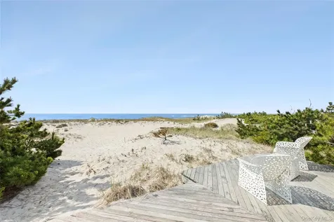 627 Dune Road Westhampton NY 11977