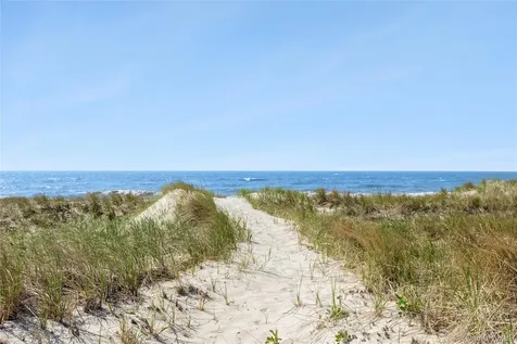 627 Dune Road Westhampton NY 11977