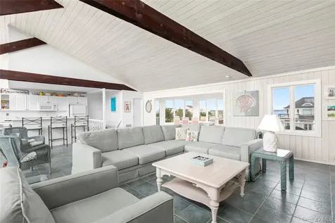 627 Dune Road Westhampton NY 11977