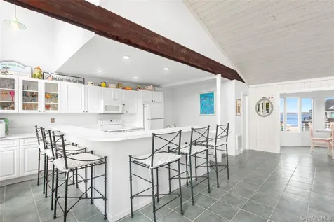 627 Dune Road Westhampton NY 11977