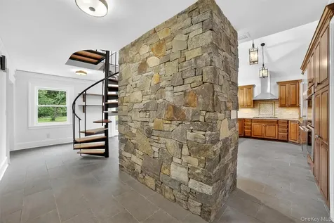 10 North Lane Chappaqua NY 10514