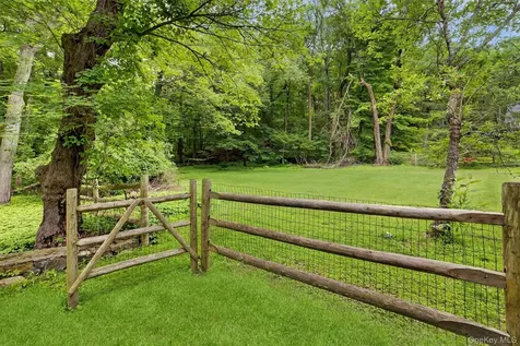 10 North Lane Chappaqua NY 10514
