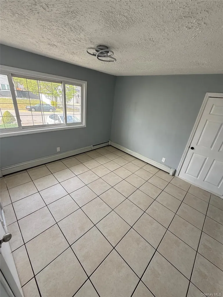 480 Saint Johns Street Central Islip NY 11722