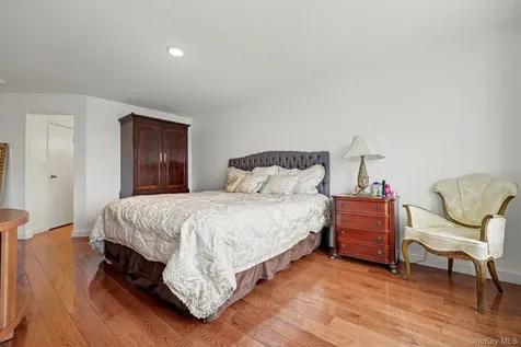 500 High Point Drive Hartsdale NY 10530