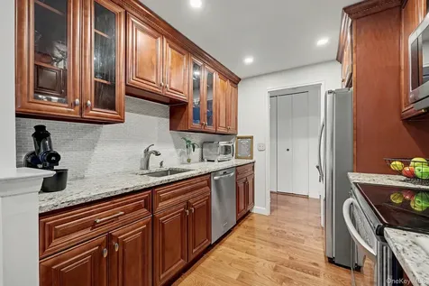 500 High Point Drive Hartsdale NY 10530