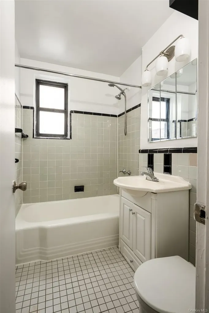 103-25 68th Avenue Forest Hills NY 11375