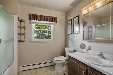 41 Greentree Drive S Hyde Park NY 12538