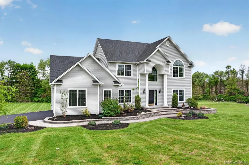 55 Noelle Drive Walden NY 12586