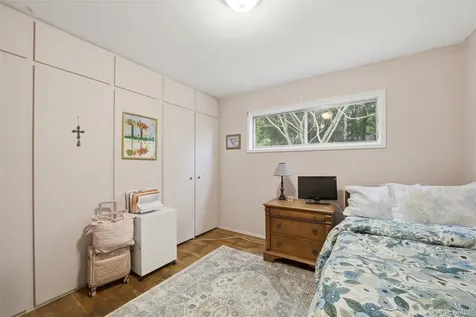 2 Burkewood Road Hartsdale NY 10530