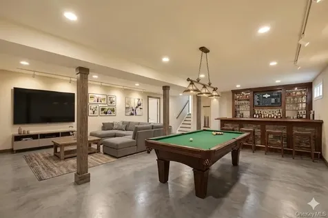 2 Burkewood Road Hartsdale NY 10530