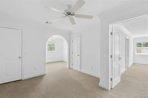 41 Edgewood Avenue Bridgehampton NY 11932