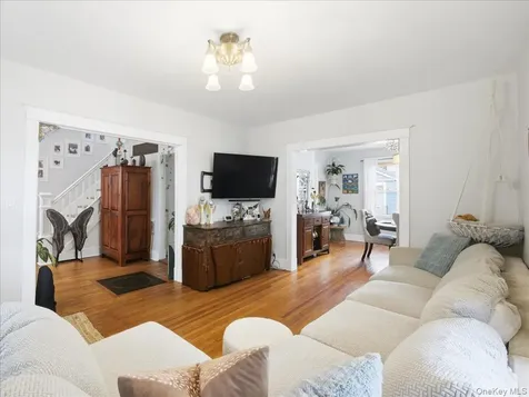 8 E Catherine Street Nyack NY 10960