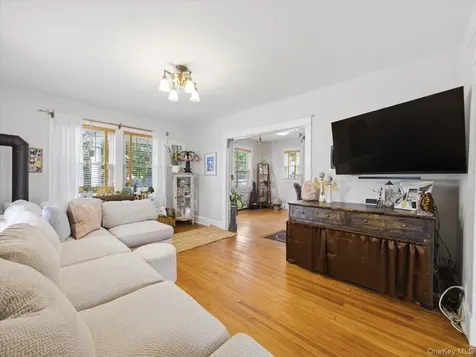8 E Catherine Street Nyack NY 10960
