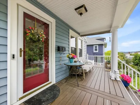 8 E Catherine Street Nyack NY 10960