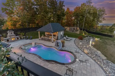 1582 Route 9w Marlboro NY 12542