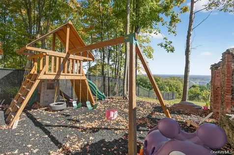 1582 Route 9w Marlboro NY 12542