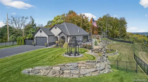 1582 Route 9w Marlboro NY 12542