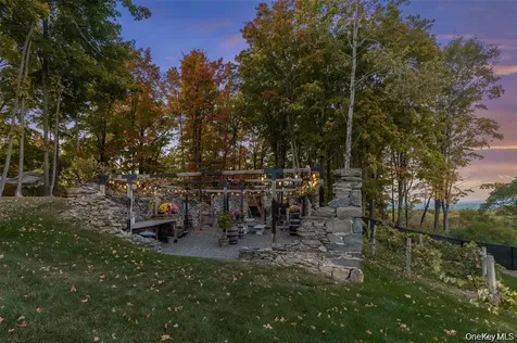 1582 Route 9w Marlboro NY 12542