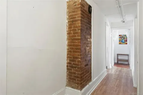 39 N Chestnut Street New Paltz NY 12561