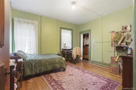 39 N Chestnut Street New Paltz NY 12561