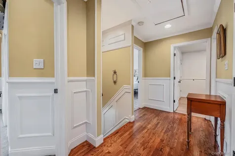 15 Lillian Place Farmingdale NY 11735
