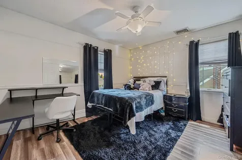 15 Lillian Place Farmingdale NY 11735