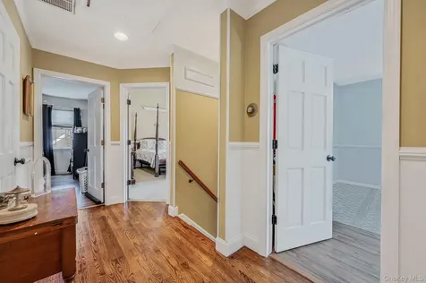 15 Lillian Place Farmingdale NY 11735
