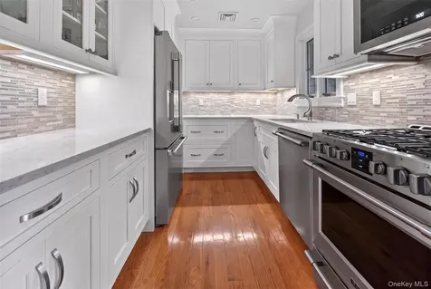 95 Tyrone Drive East Hampton NY 11937