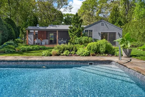 95 Tyrone Drive East Hampton NY 11937