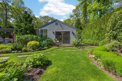 95 Tyrone Drive East Hampton NY 11937