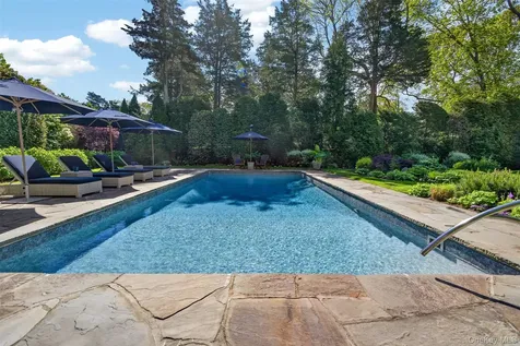 95 Tyrone Drive East Hampton NY 11937
