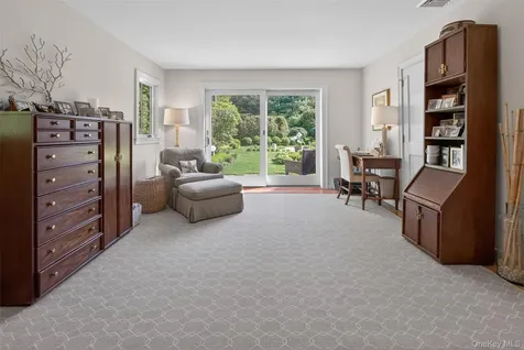 95 Tyrone Drive East Hampton NY 11937