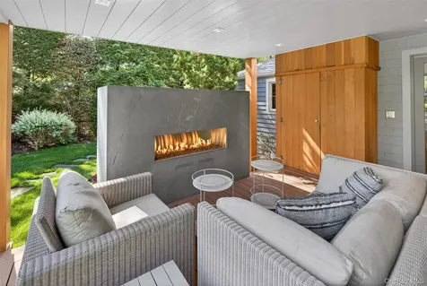 95 Tyrone Drive East Hampton NY 11937