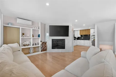 175 W Lakeshore Drive Carmel NY 10512
