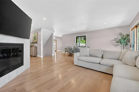 175 W Lakeshore Drive Carmel NY 10512