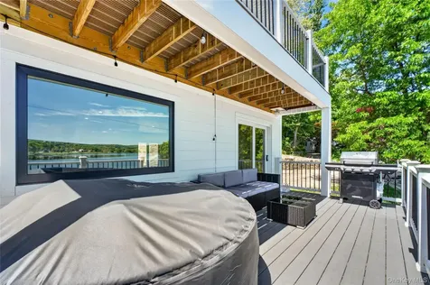175 W Lakeshore Drive Carmel NY 10512