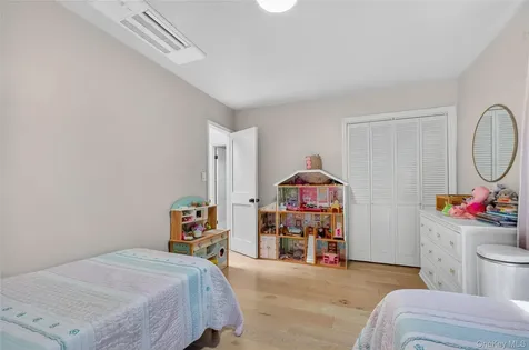 175 W Lakeshore Drive Carmel NY 10512