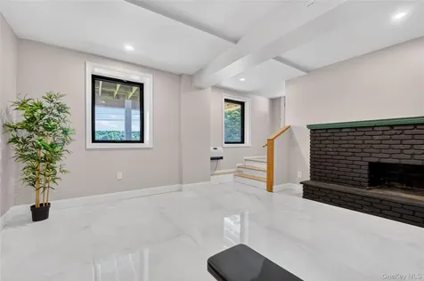 175 W Lakeshore Drive Carmel NY 10512